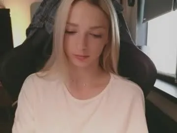 Nicky_200481 – webcam model profile photo Image 7