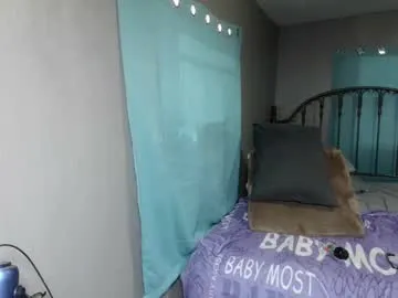 Flare0n – webcam model profile photo Image 16