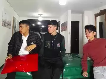 zoyarathore – webcam model profile photo Image 3