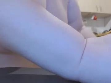 AllaTousNew – webcam model profile photo Image 7