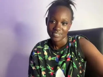 Hornylouisewil – webcam model profile photo Image 12