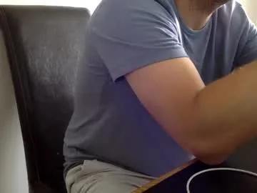 melana_love – webcam model profile photo Image 2