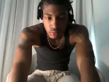 sareandrob – webcam model profile photo Image 9