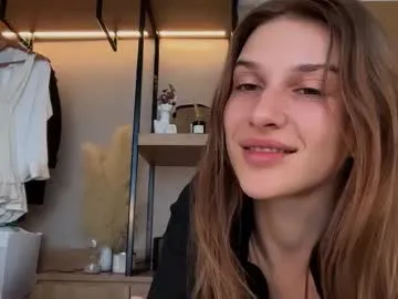 livvywinters – webcam model profile photo Image 9