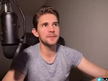 sareandrob – webcam model profile photo Image 7