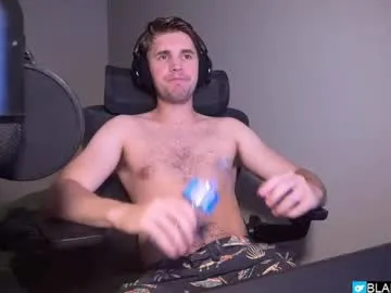 sareandrob – webcam model profile photo Image 8