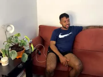 GennaJames – webcam model profile photo Image 2