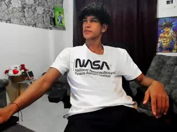 alana15 – webcam model profile photo Image 4