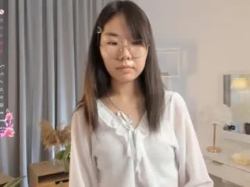 serena_willow – webcam model profile photo Image 16