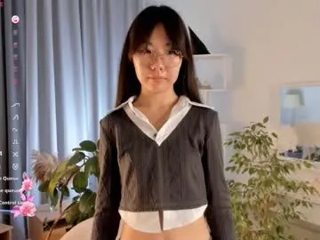 serena_willow – webcam model profile photo Image 19