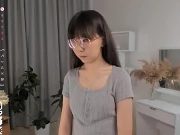 serena_willow – webcam model profile photo Image 3