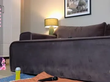 AngelinaTeller – webcam model profile photo Image 3