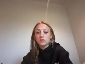 Nicky_200481 – webcam model profile photo Image 15