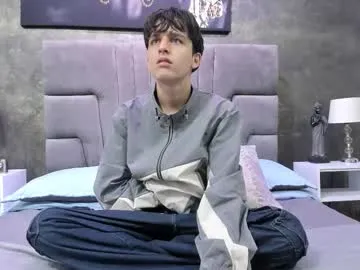 _Alicee_1 – webcam model profile photo Image 14