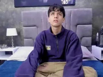 _Alicee_1 – webcam model profile photo Image 9