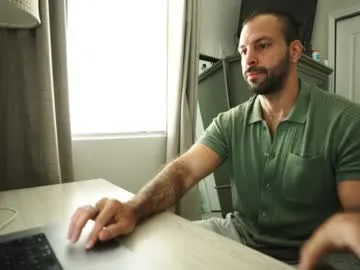 OnlyPragya – webcam model profile photo Image 4