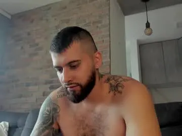 kellyvenous – webcam model profile photo Image 12