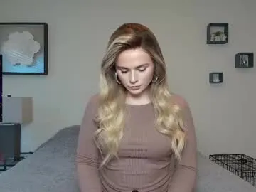 approche_toi_petite – webcam model profile photo Image 17