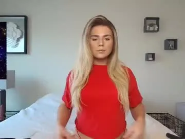 approche_toi_petite – webcam model profile photo Image 8