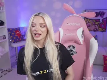 emma_andrew1 – webcam model profile photo Image 5