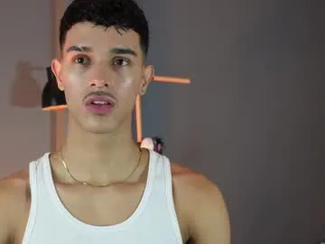 JayJayPink – webcam model profile photo Image 14