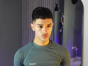 JayJayPink – webcam model profile photo Image 17