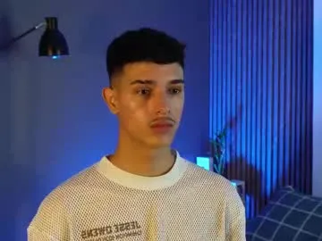 JayJayPink – webcam model profile photo Image 2