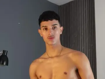 JayJayPink – webcam model profile photo Image 5