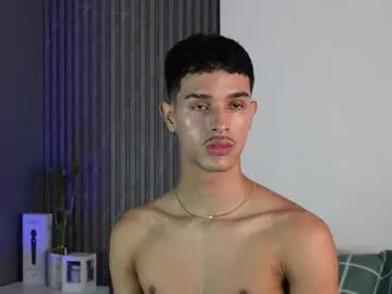 JayJayPink – webcam model profile photo Image 9