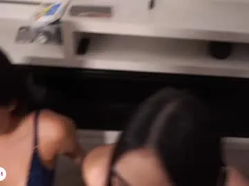 Nicoleevien – webcam model profile photo Image 11