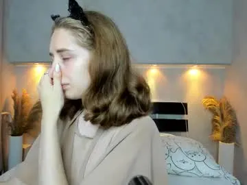 RollDolls – webcam model profile photo Image 15