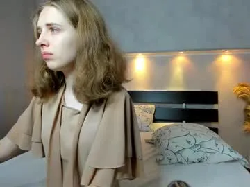 RollDolls – webcam model profile photo Image 16