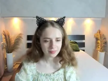 RollDolls – webcam model profile photo Image 7