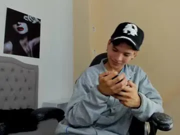 PichyPrettyPussy – webcam model profile photo Image 18