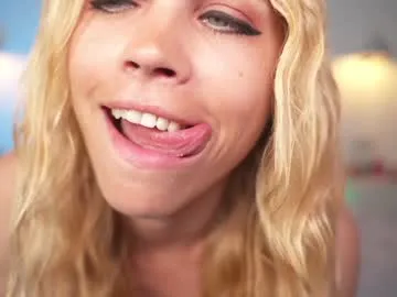 valerie_james3 – webcam model profile photo Image 2