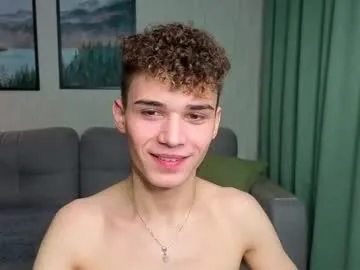 PumaShyXD – webcam model profile photo Image 5