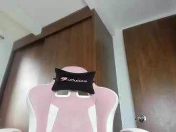 trixie_taylor – webcam model profile photo Image 19