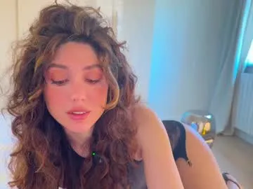 Blulilla69 – webcam model profile photo Image 3