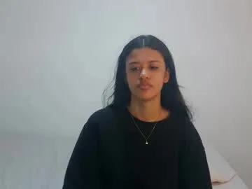 yourownermayla – webcam model profile photo Image 4