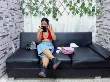 kimkatyrides – webcam model profile photo Image 15