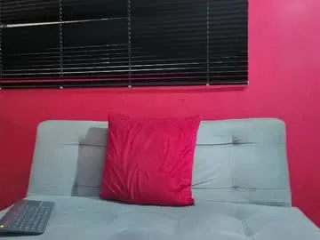 Ni-_haL01 – webcam model profile photo Image 14