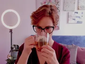 SweetHailey – webcam model profile photo Image 5