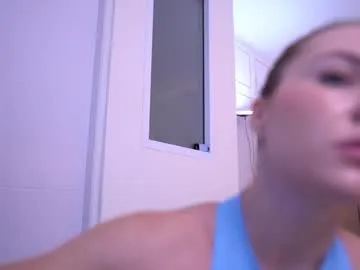 mc-Olivia – webcam model profile photo Image 14