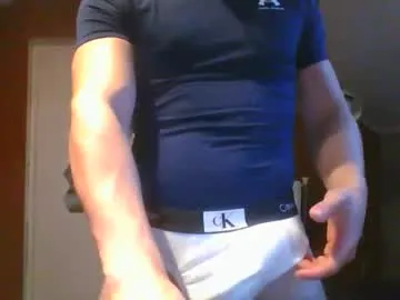 adventurina – webcam model profile photo Image 16