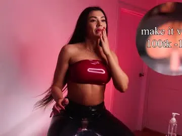 Nicoleevien – webcam model profile photo Image 5