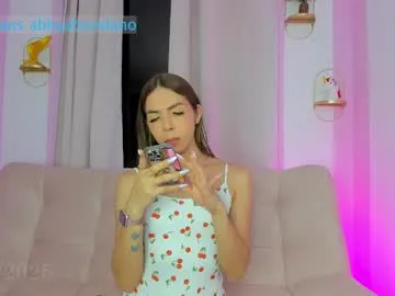 coventinaashfield – webcam model profile photo Image 2