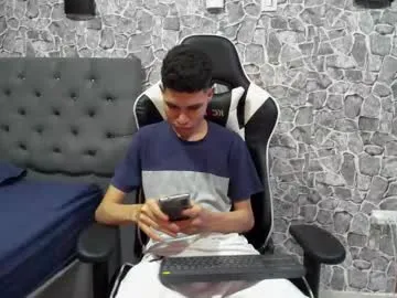 HOT-CUPAL22 – webcam model profile photo Image 5