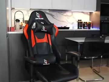 nicolle_mitchelle profile photo Image 4