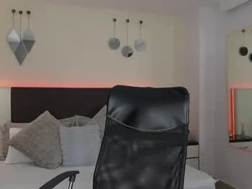 kamila_french – webcam model profile photo Image 8