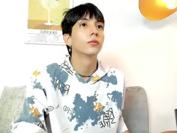 Liza_risky – webcam model profile photo Image 3